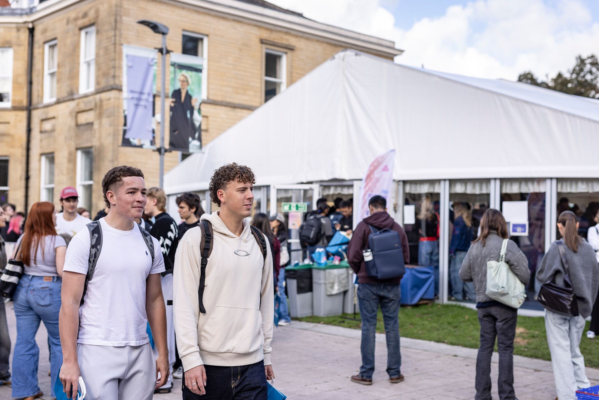 A photo on students walking through Campus during Welcome Week